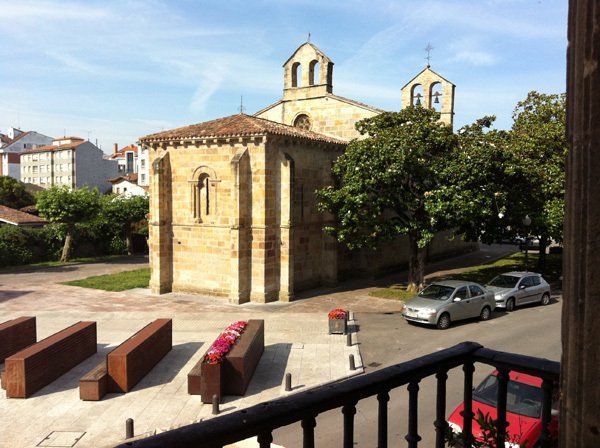 Villaviciosa, costa y montaña en un paraje histórico y natural